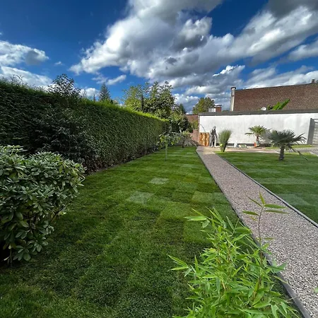 Sylt: Messe-/business-/fewo Duesseldorf * 힐덴