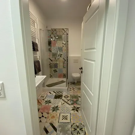 Sylt: Messe-/business-/fewo Duesseldorf 롯지 *